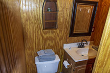 Cabin's Bathroom